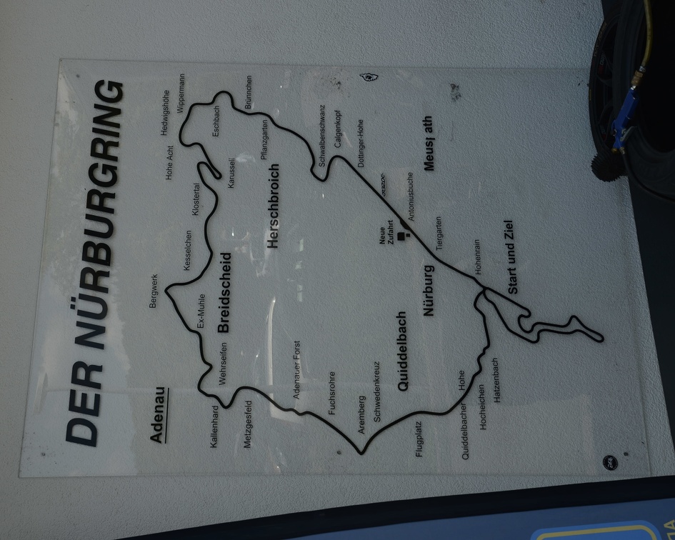 N rburgring Info Sign